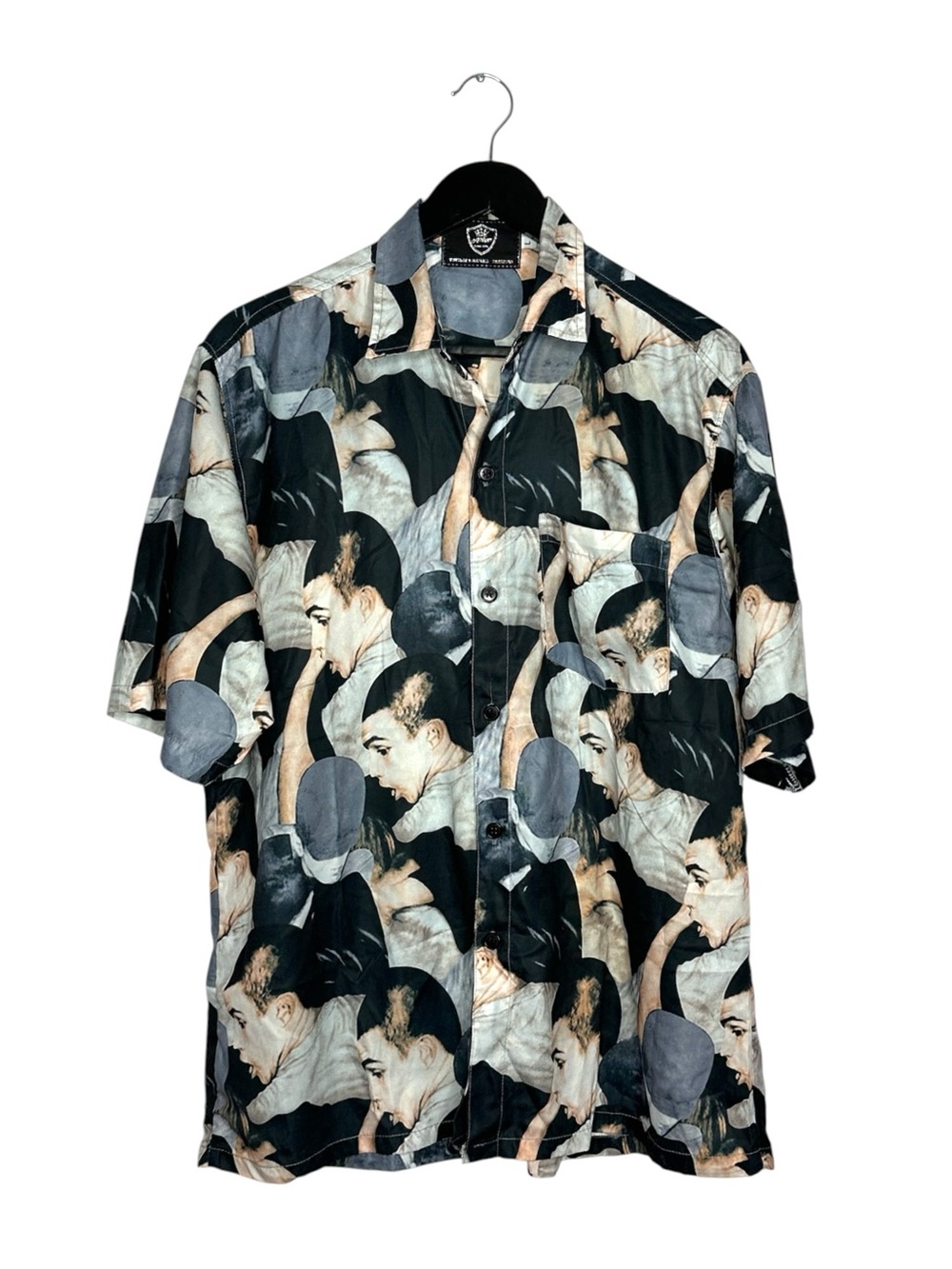Apion Vintage Hawaii Fashions Random Guy Mosh Pit Graphic Button Up Shirt Large